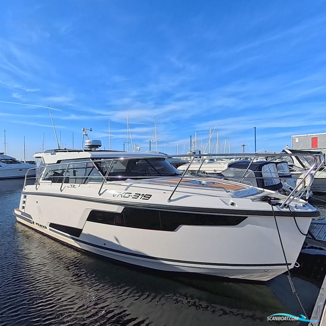 Aquador 300 HT Motorboten 2024, met Mercury motor, Estland