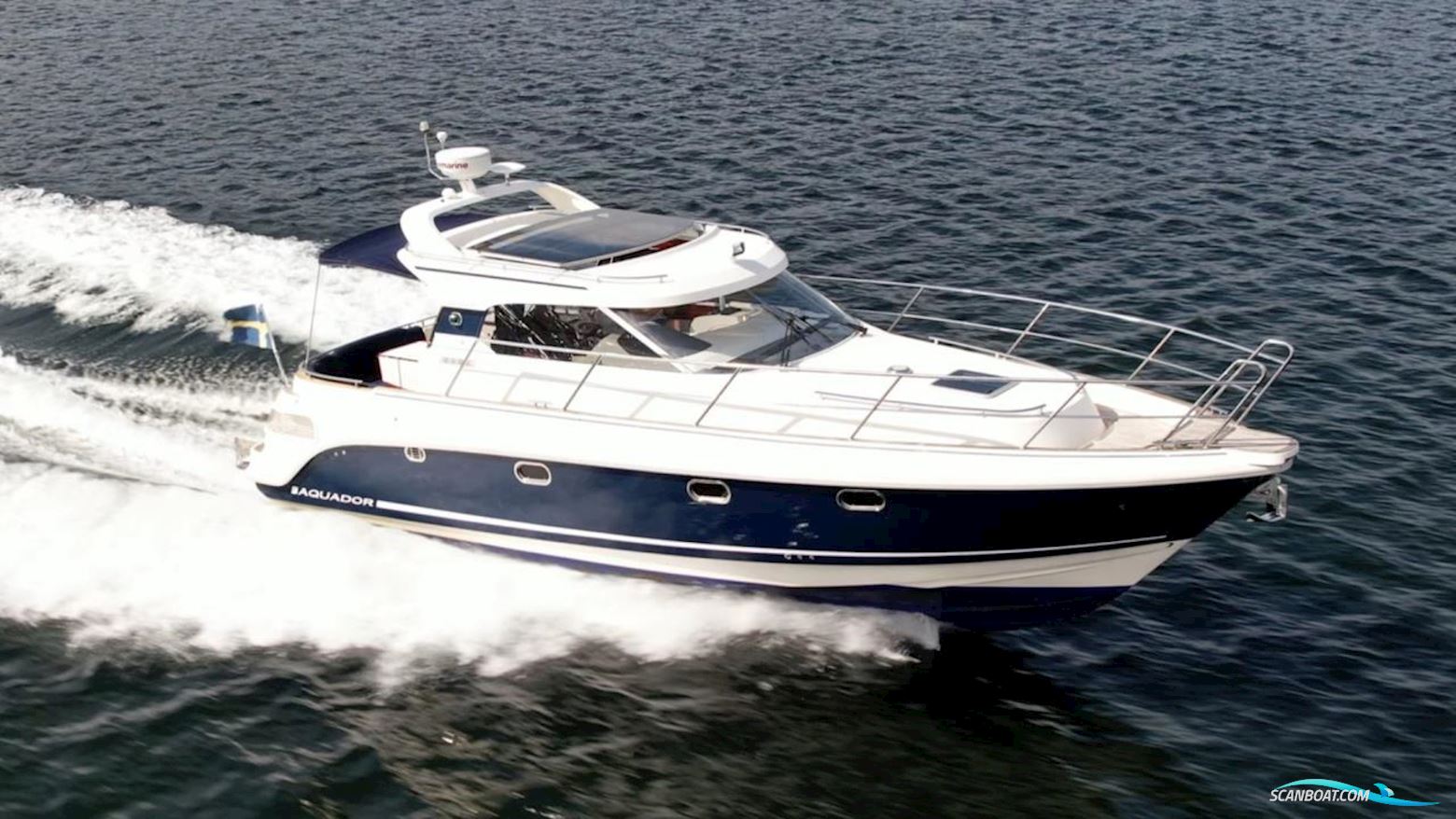 Aquador 33 HT Motorboten 2009, met Volvo Penta motor, Sweden