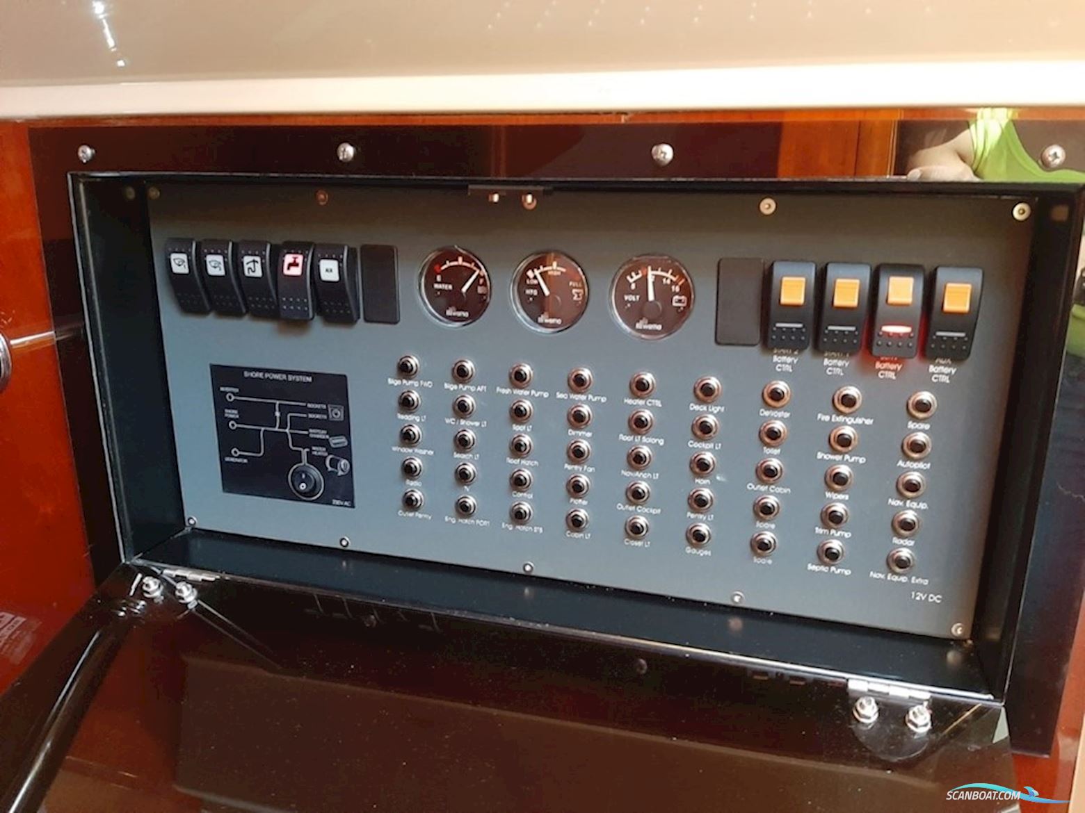 Aquador 35 C  2 x 260 Mercruiser 3.0 TDI