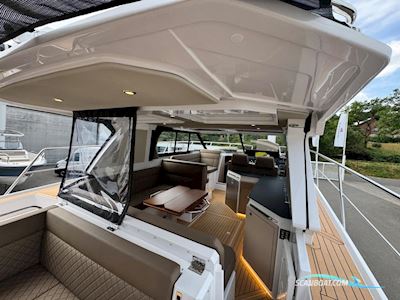Aquador 400 HT Motorboten 2025, met Volvo Penta motor, Duitsland