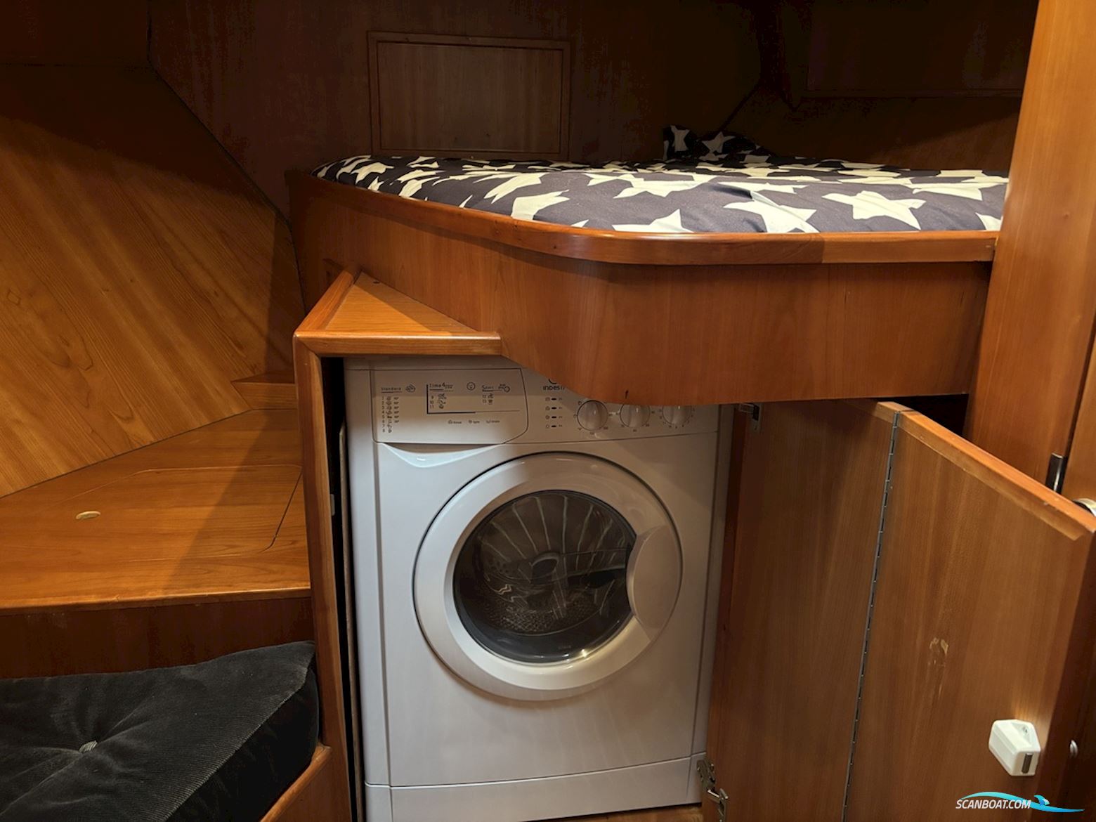 Aqualine 46 Pilothouse