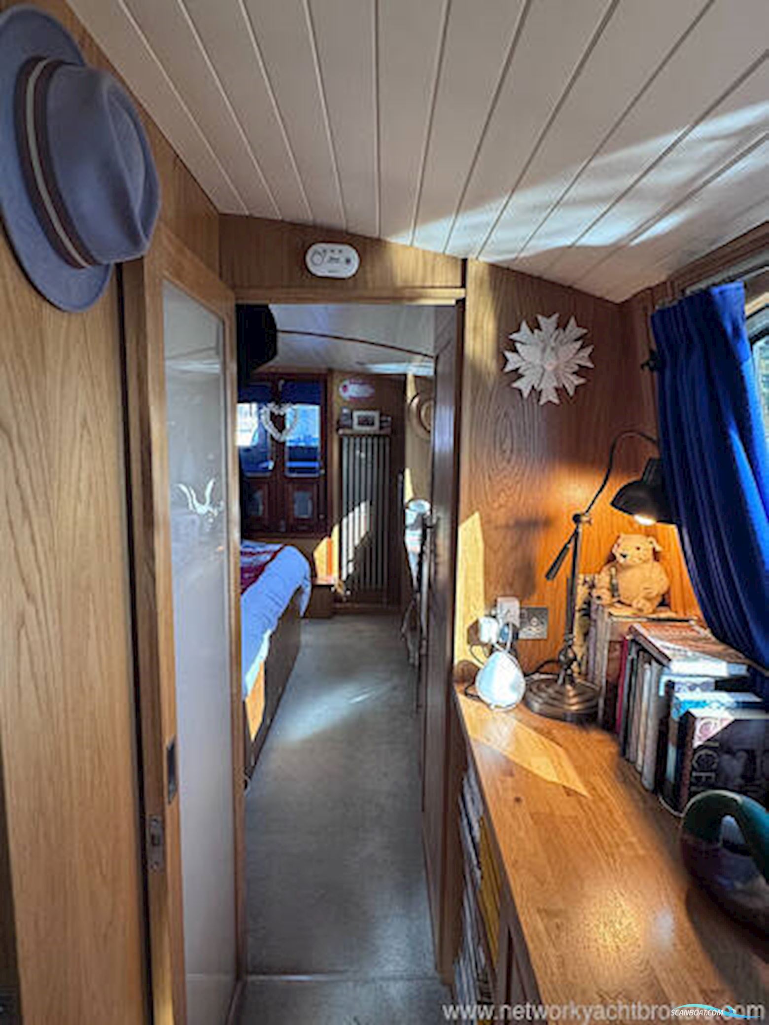 Aqualine Canterbury 70 Barge