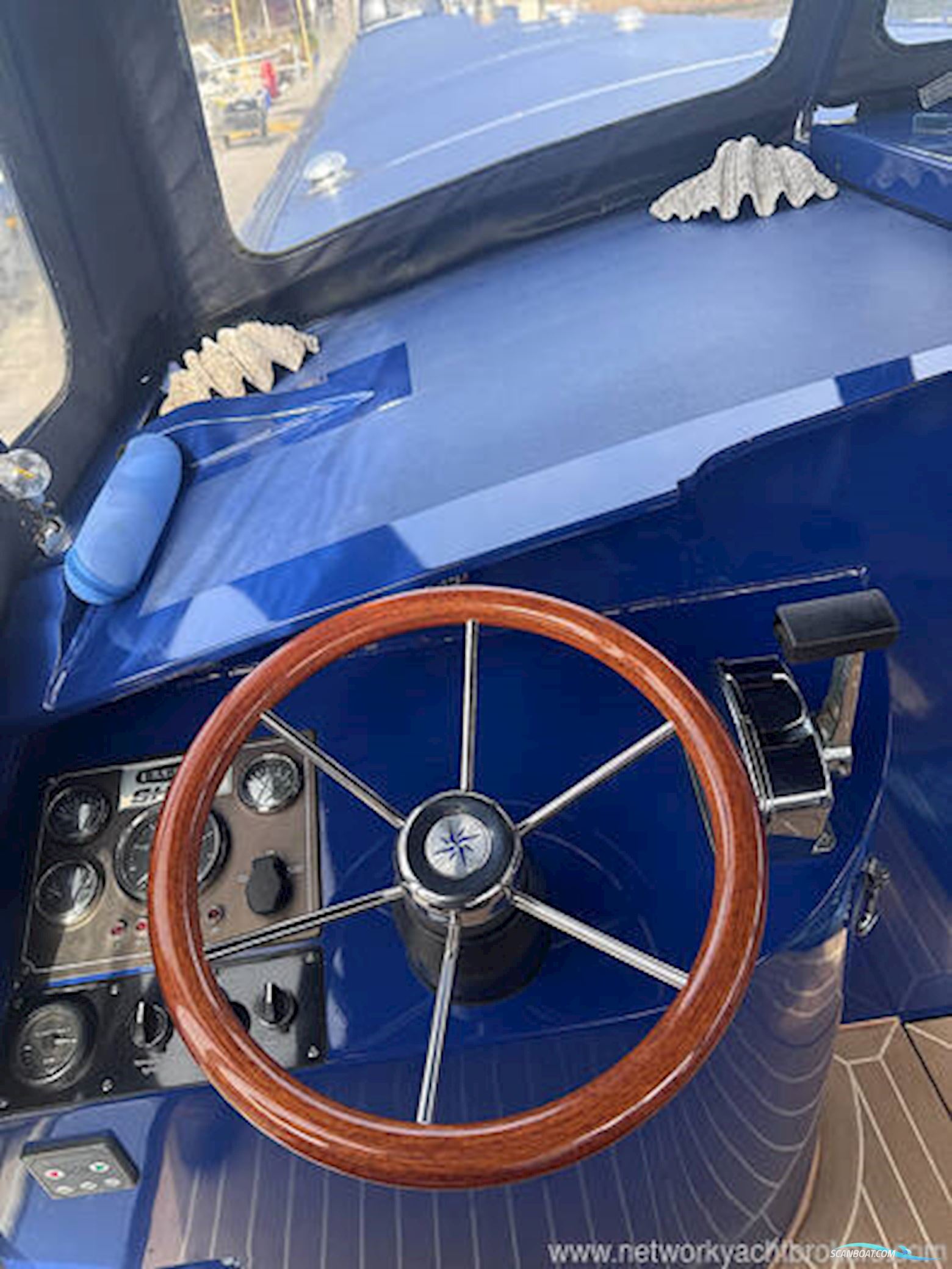 Aqualine Canterbury 70 Barge