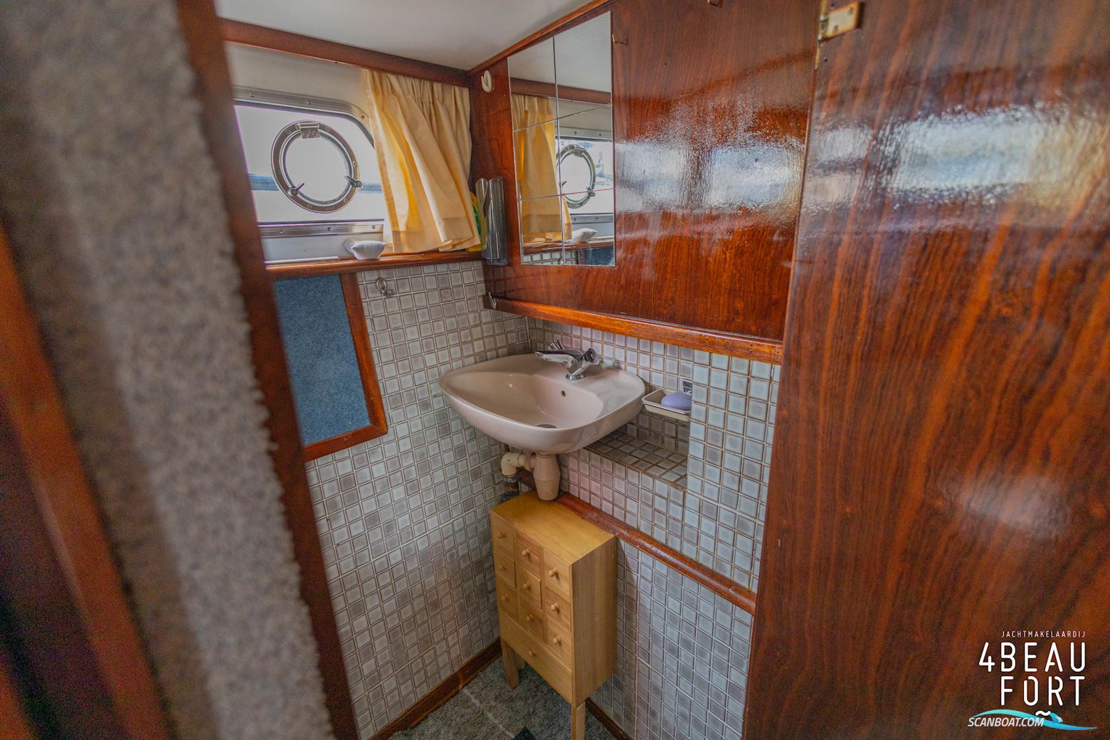 Aquanaut Beauty 1000 AK