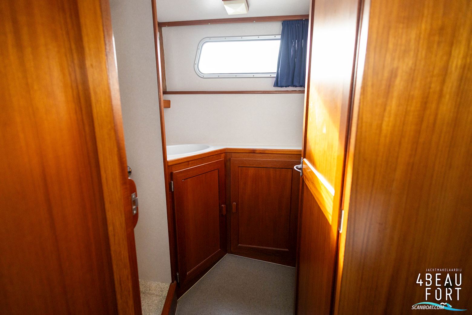 Aquanaut Beauty 1050 AK