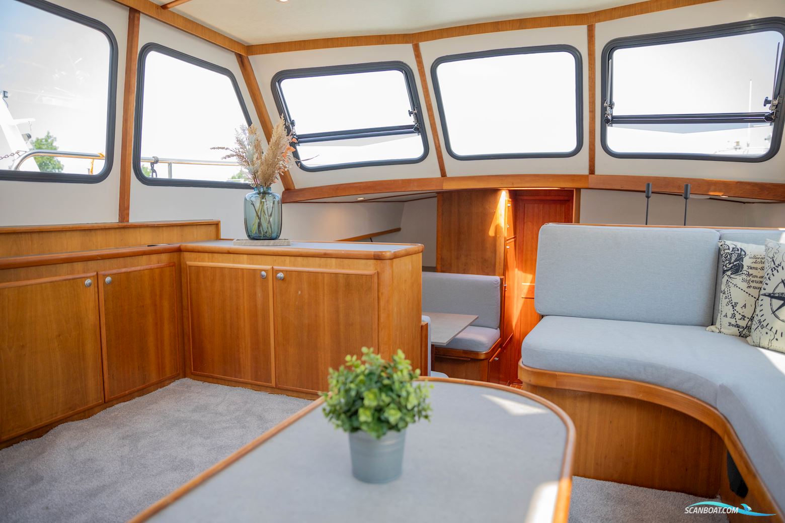 Aquanaut Drifter 1500 Pilot House