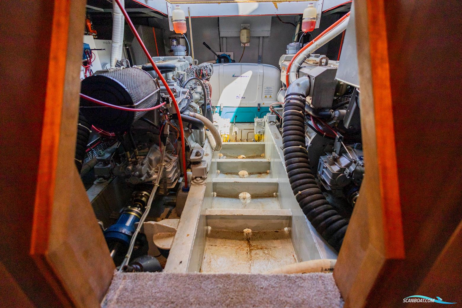 Aquanaut Drifter 1500 Pilot House