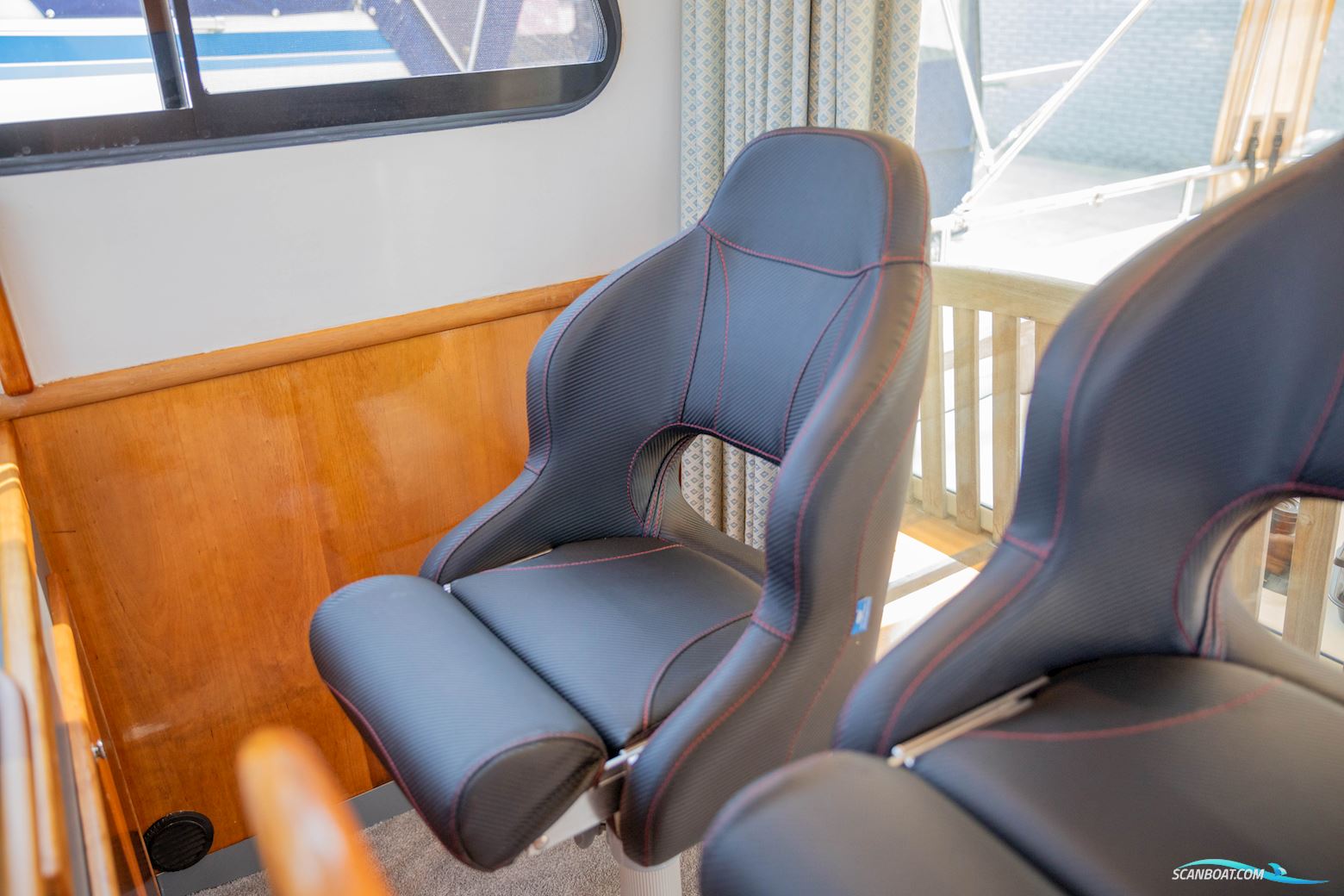 Aquanaut Drifter 1500 Pilot House