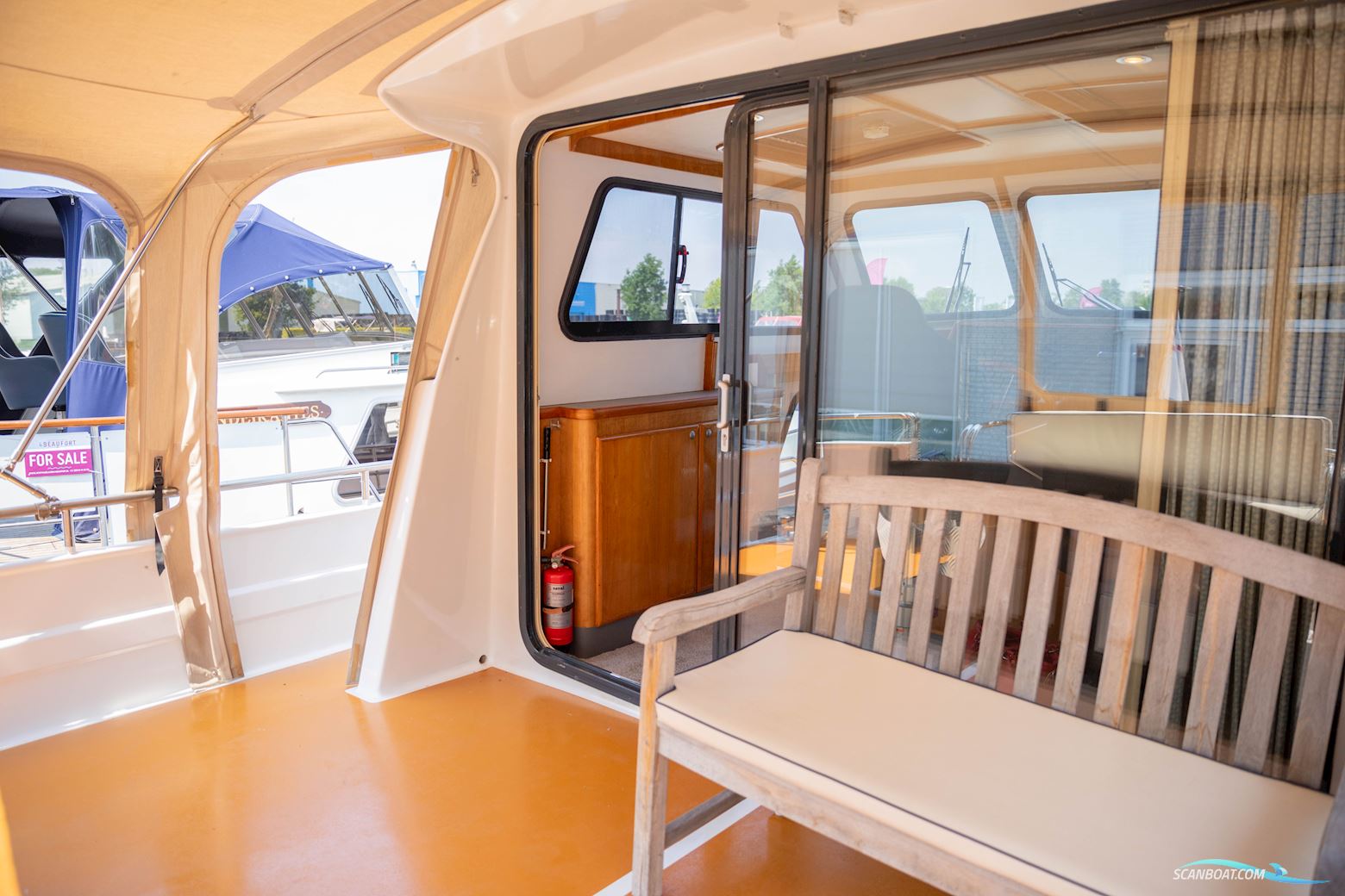 Aquanaut Drifter 1500 Pilot House