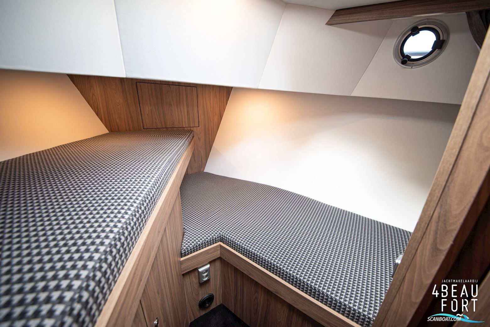 Aquanaut Drifter 350 AC