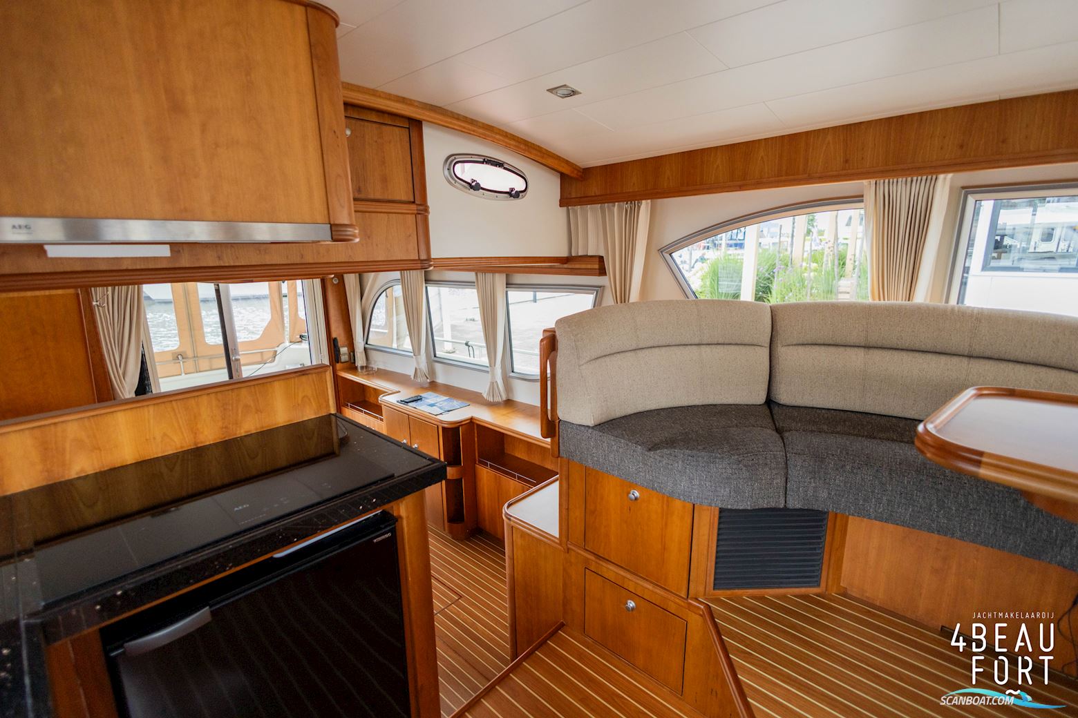 Aquanaut European Voyager 1300 II Admiraal Uitvoering