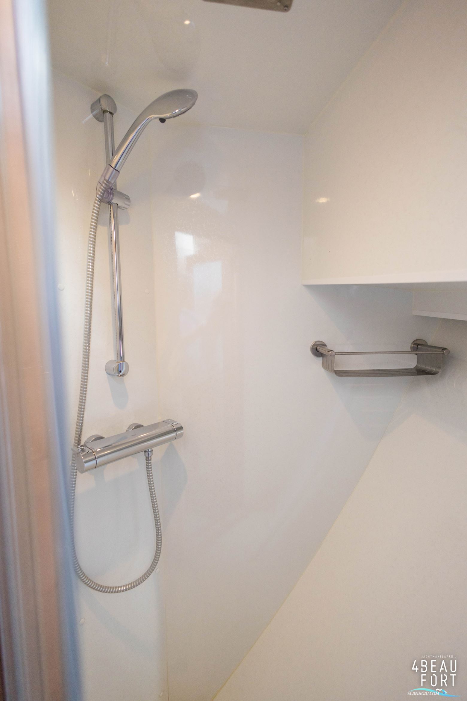 Aquanaut European Voyager 1300 II Admiraal uitvoering