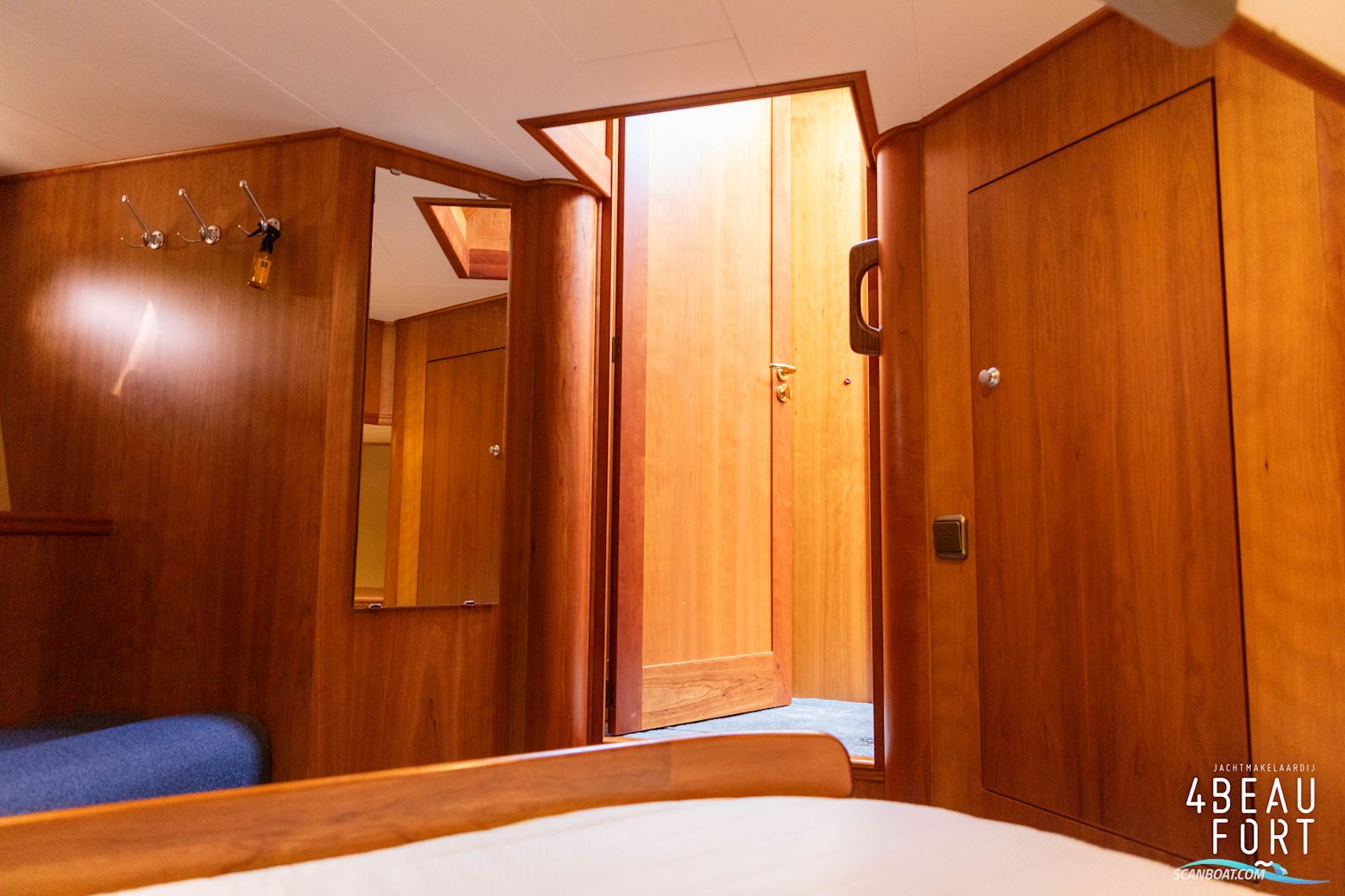 Aquanaut European Voyager 1300 II Admiraal uitvoering