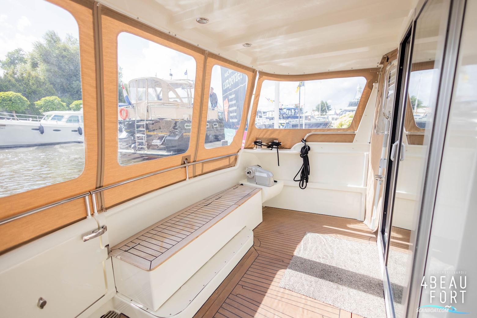 Aquanaut European Voyager 1300 II Admiraal uitvoering