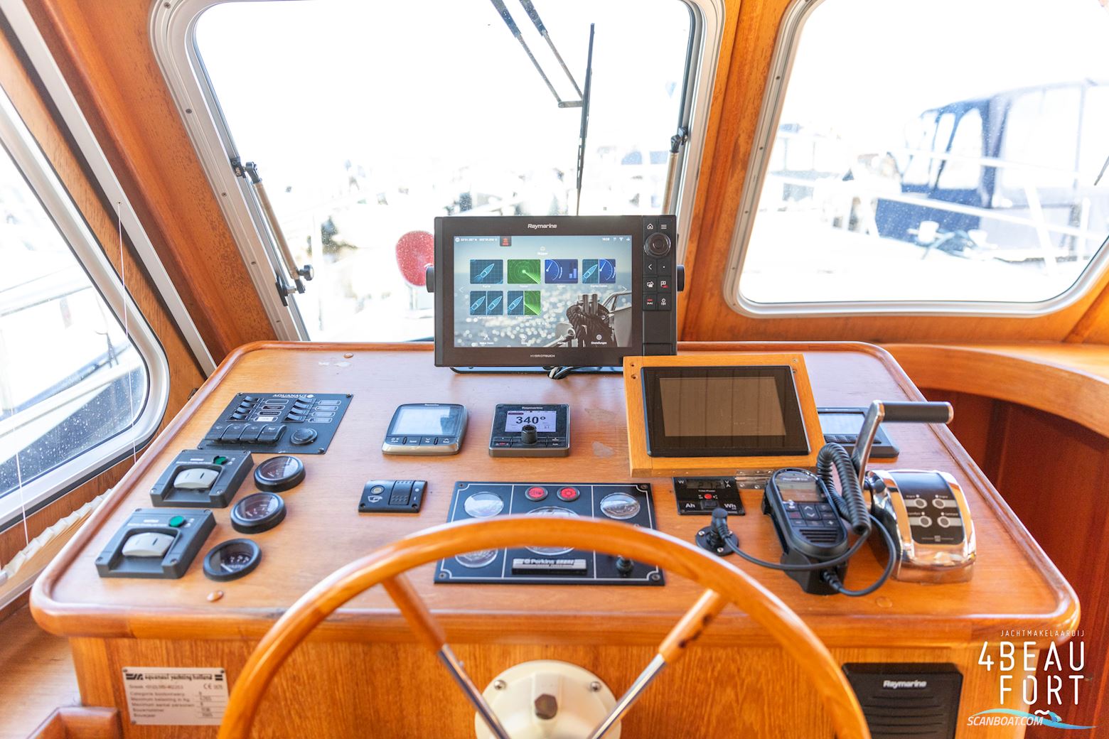 Aquanaut European Voyager 1300