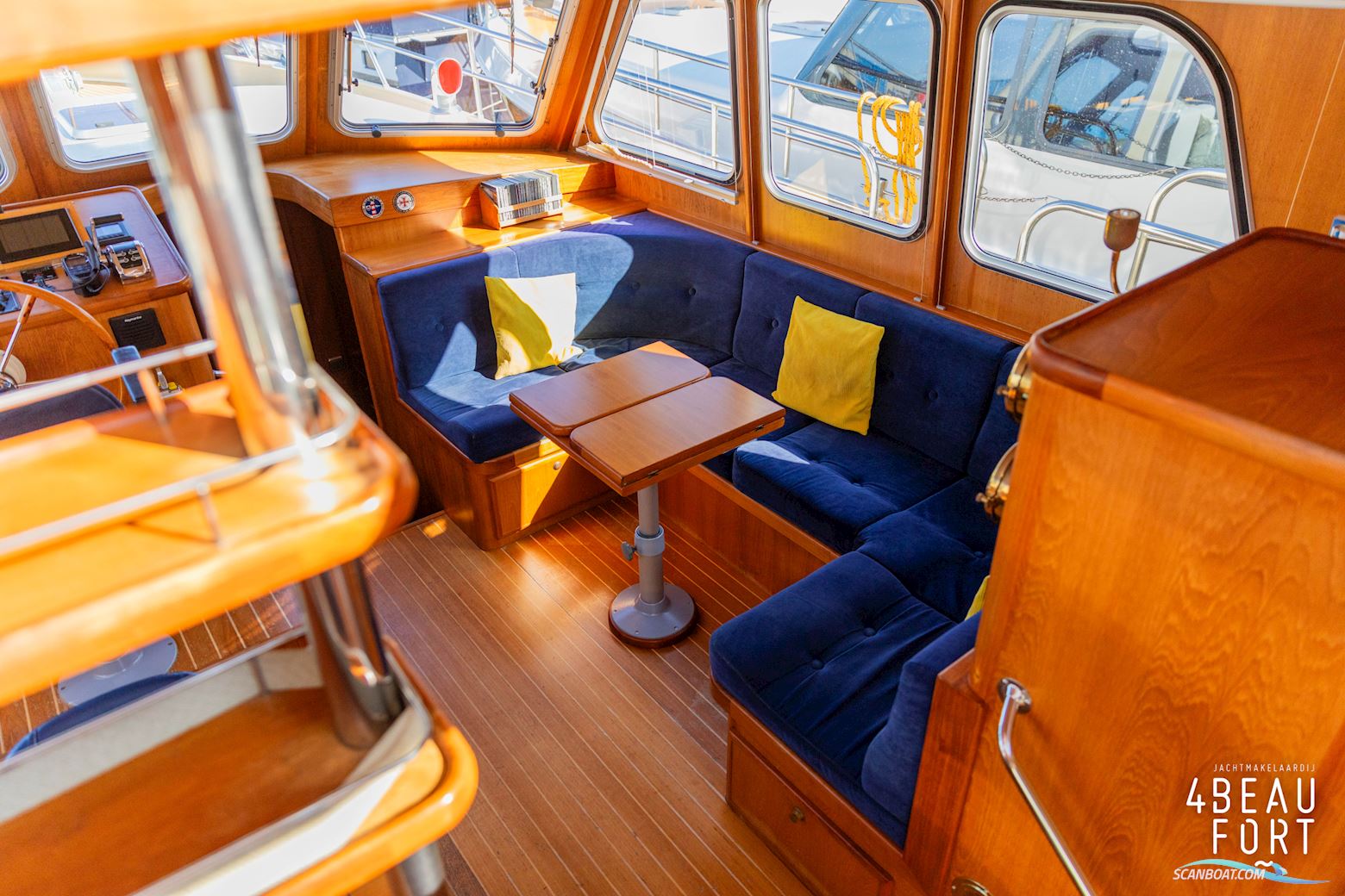 Aquanaut European Voyager 1300