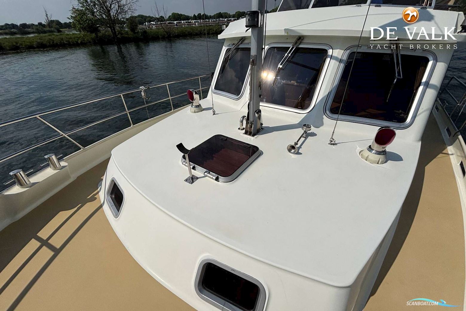 Aquanaut European Voyager 1300