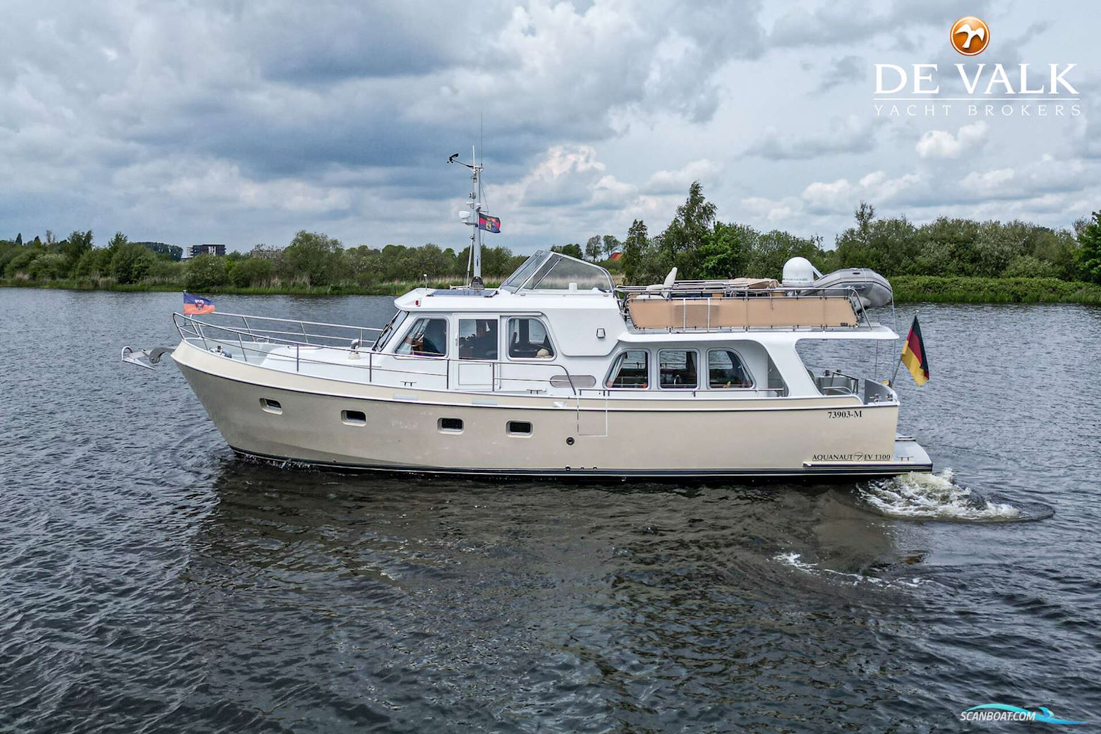Aquanaut European Voyager 1300