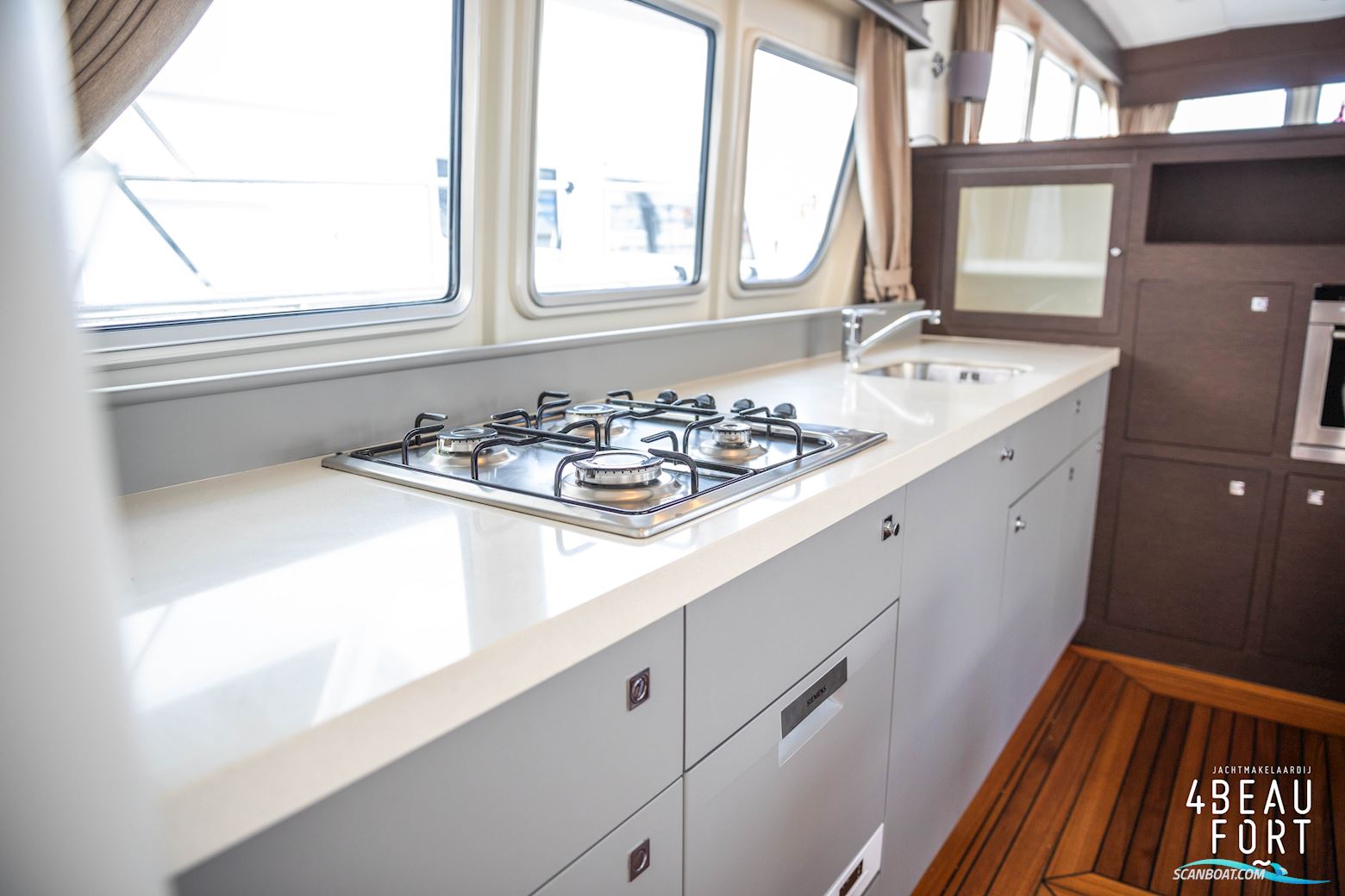 Aquanaut European Voyager 1500 II