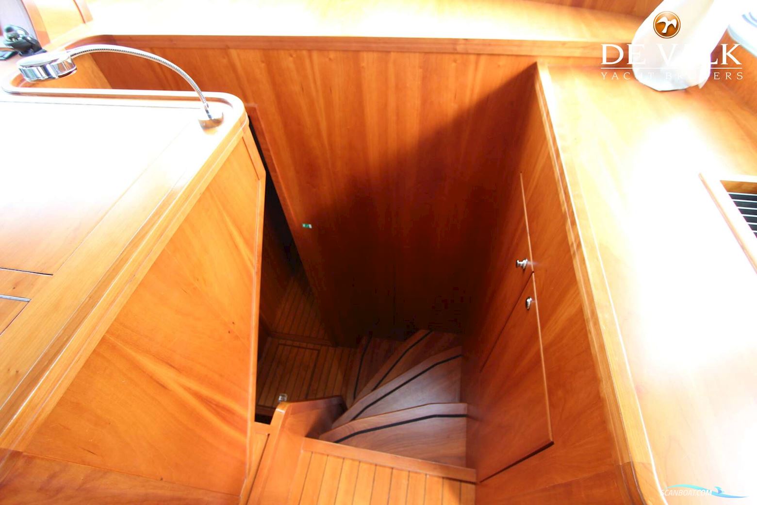 Aquanaut Global Voyager 1500 (Stabilizers)