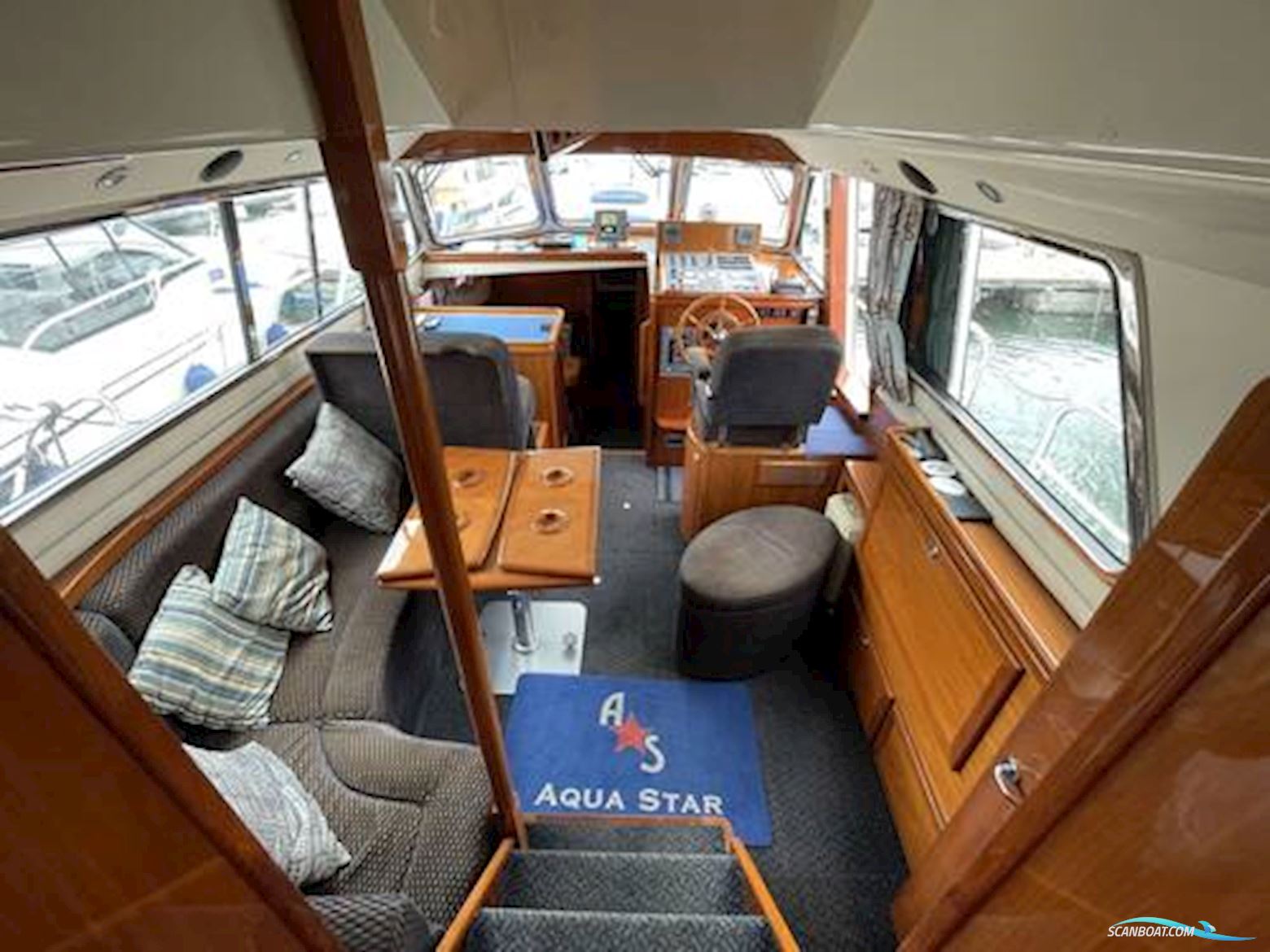 Aquastar 38 Aft Cabin