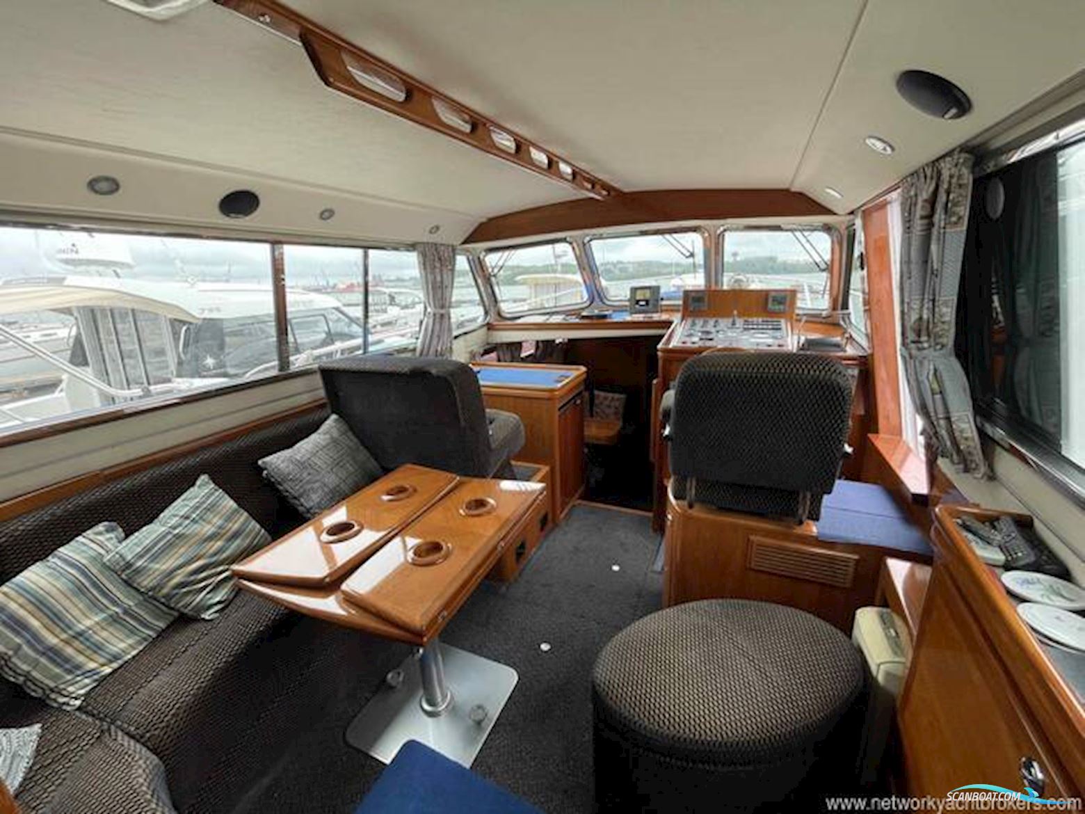 Aquastar 38 Aft Cabin