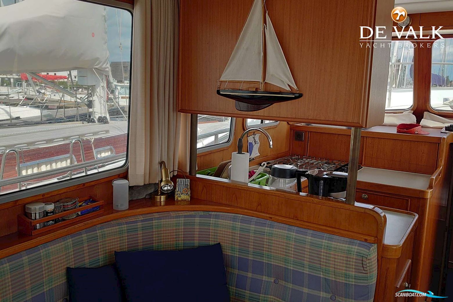 Aquastar 43 Fisherman