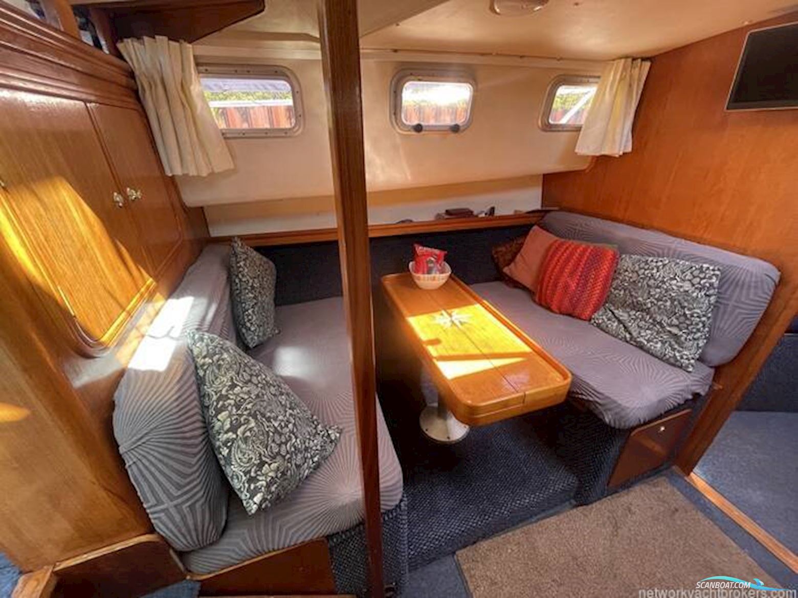 Aquastar Ocean Ranger 38 Aft Cabin