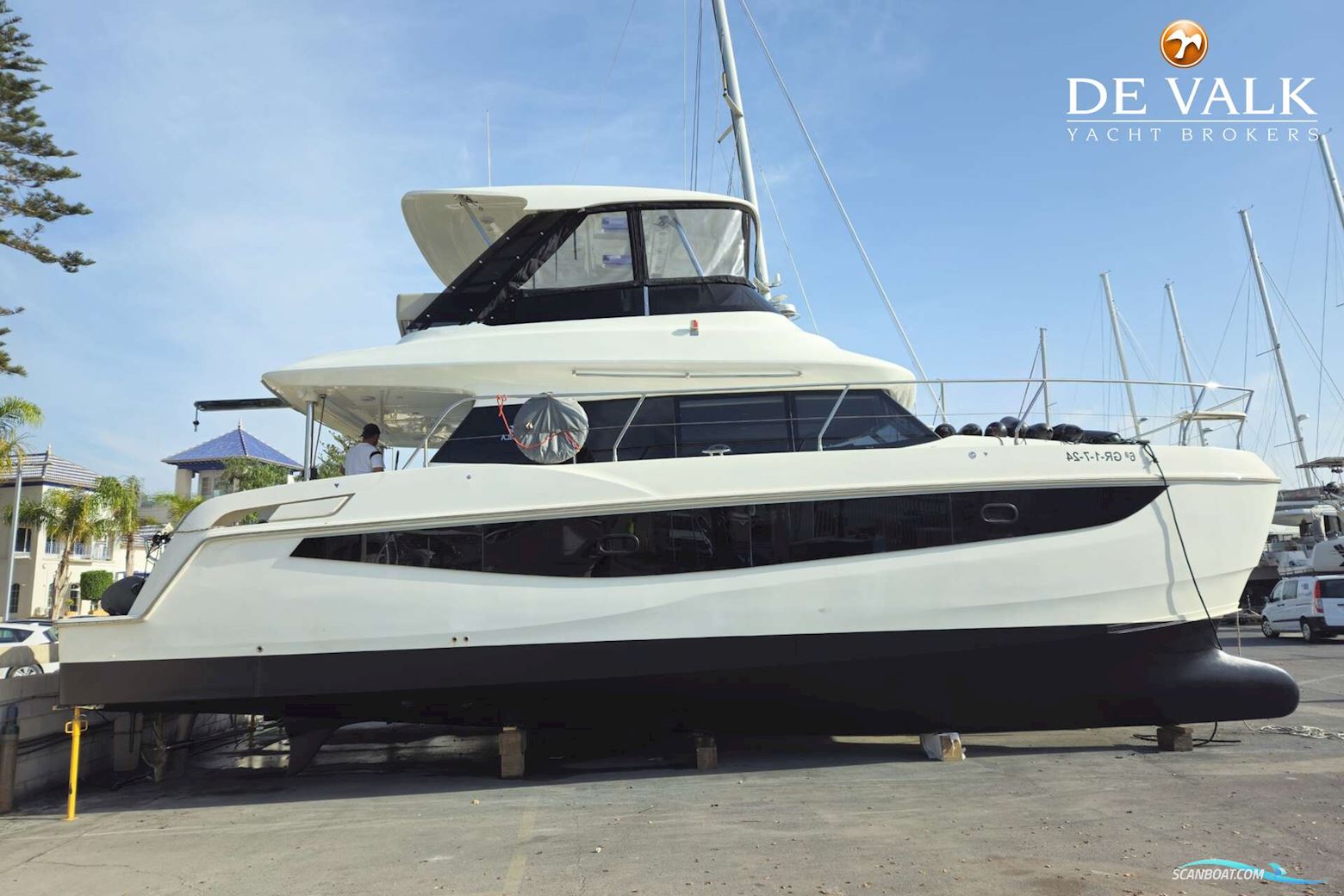 Aquila 42 Motorboten 2024, met Volvo Penta motor, Spain
