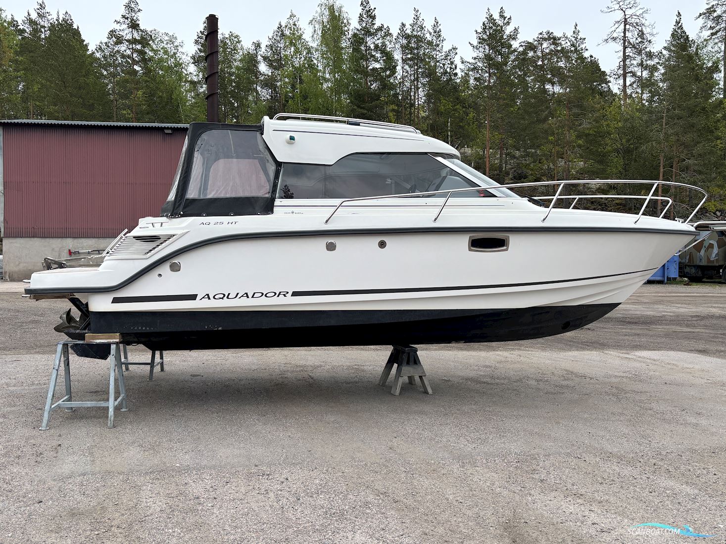 Aqvador 25 HT Motorboten 2020, met Mercruiser 4,5 Mpi – 250 hk motor, Sweden
