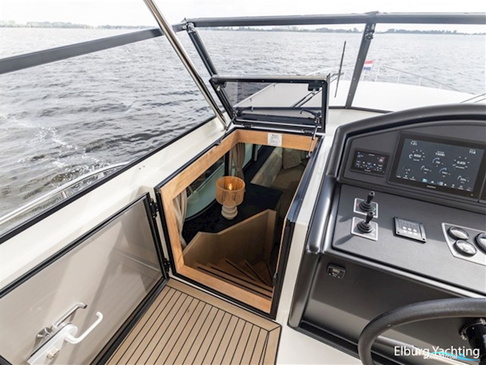 Argos 13.50 - Three Cabin - Sunroof