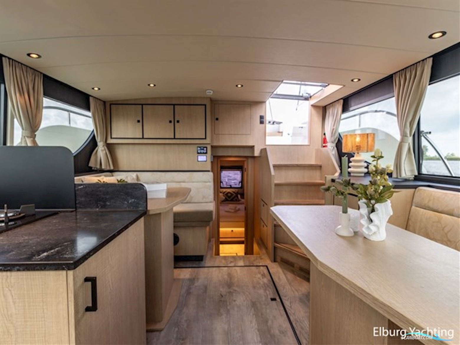 Argos 13.50 - Three Cabin - Sunroof