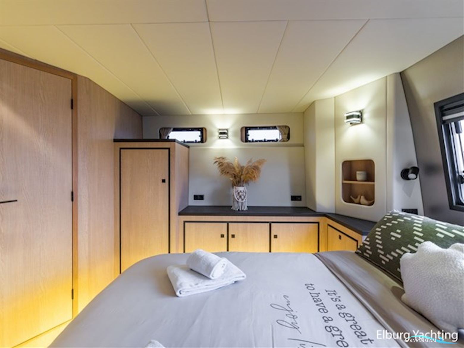 Argos 13.50 - Three Cabin - Sunroof