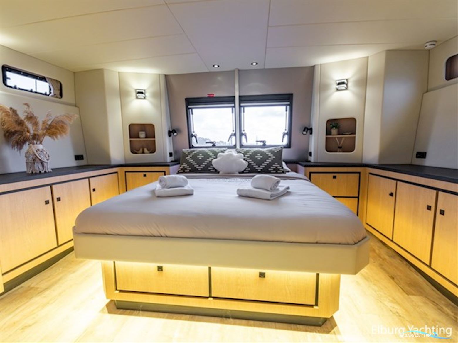 Argos 13.50 - Three Cabin - Sunroof