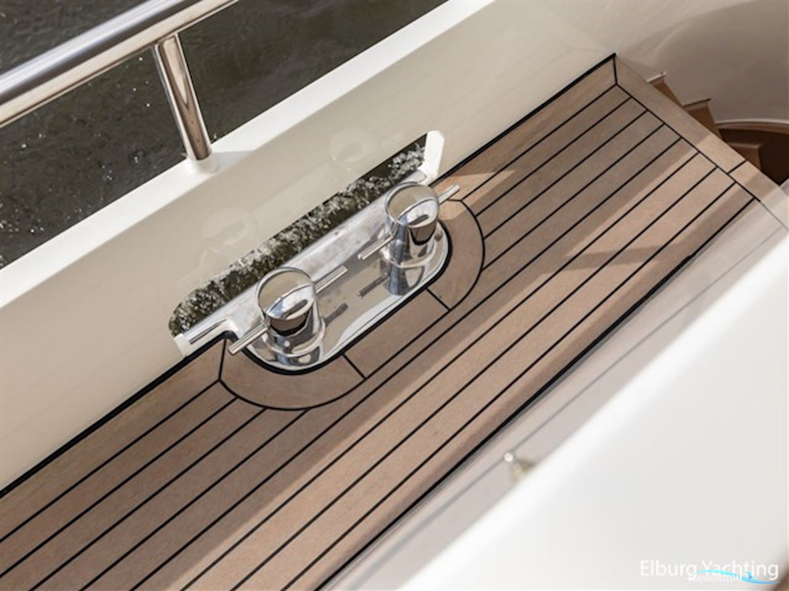 Argos 13.50 - Three Cabin - Sunroof