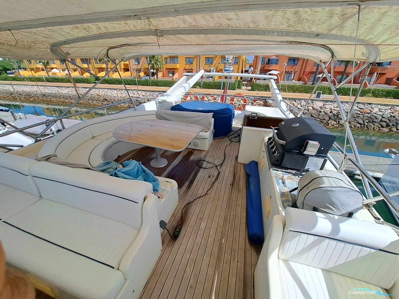 Astondoa 73 Glx