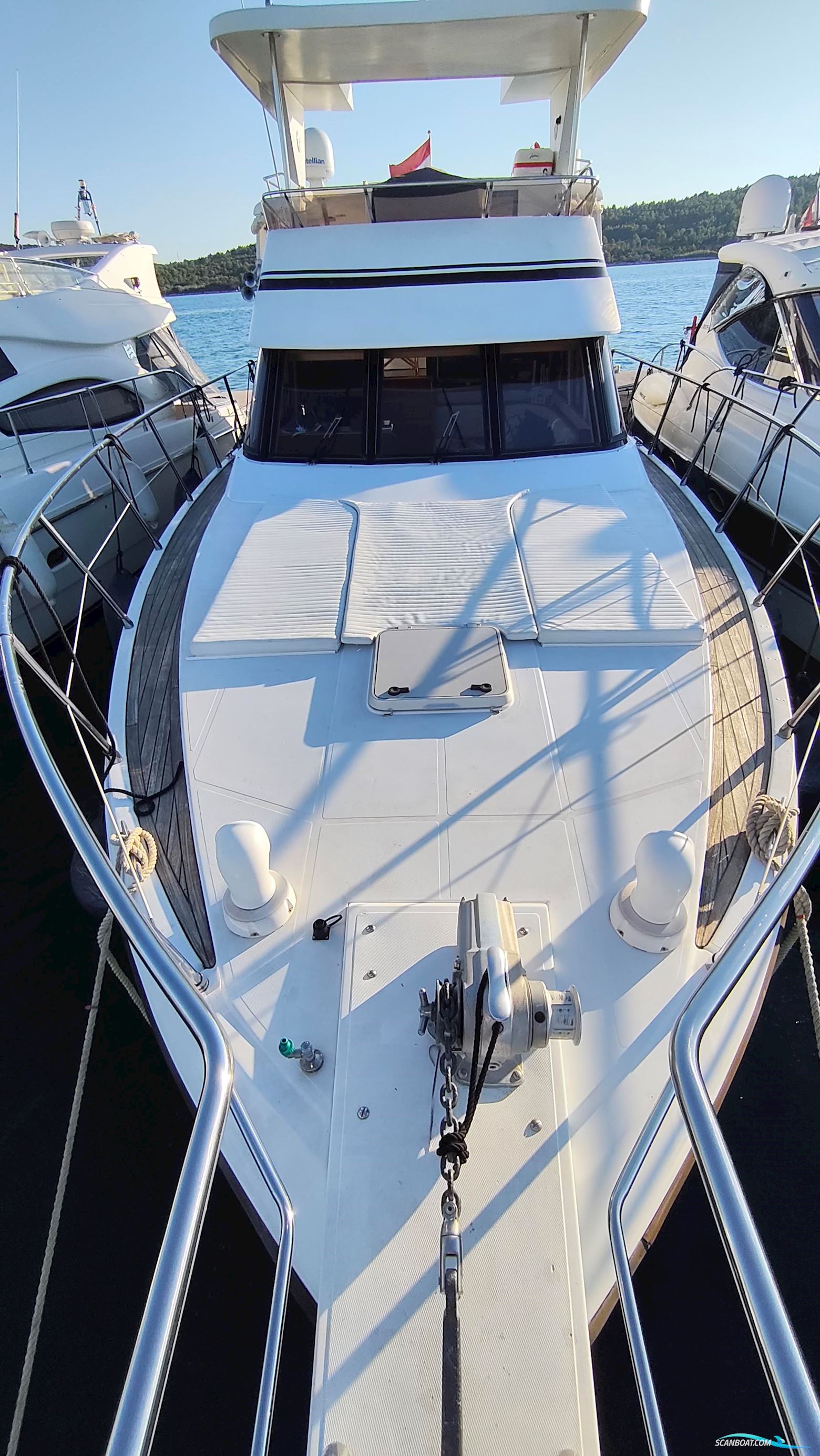 Astor 44