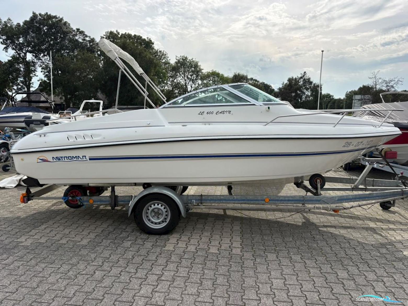 Astromar LC600 Cabin Motorboten 2000, met Mercruiser motor, The Netherlands