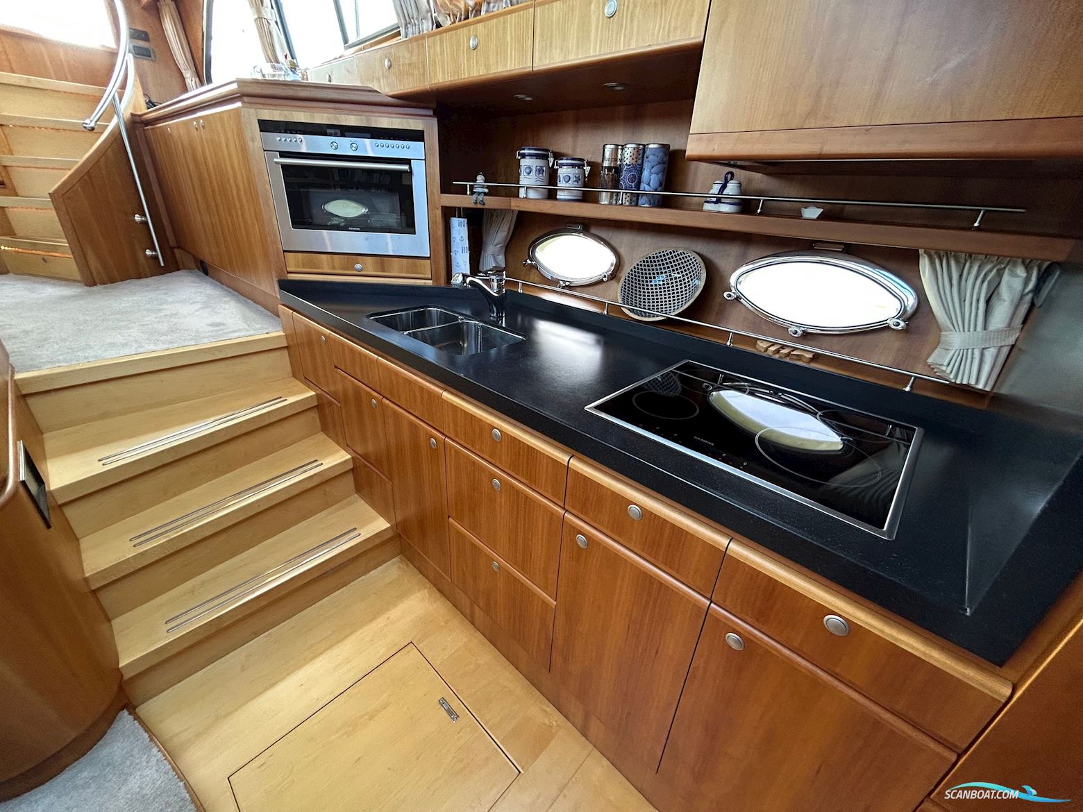 Atlantic 460