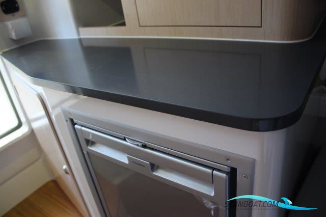 Atlantic 730 Sun Cruiser Med 250 HK