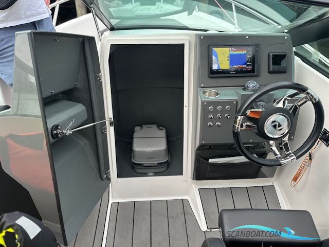 AVANT 705