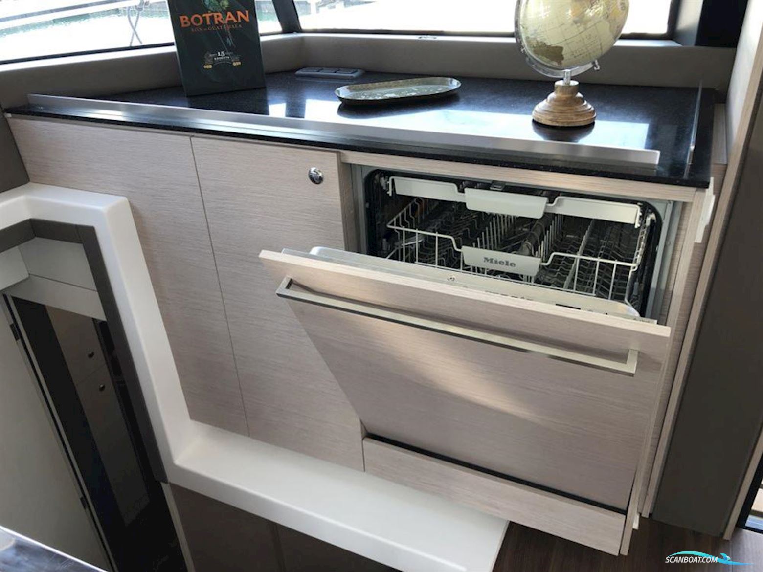 AVENTURA CATAMARANS 56