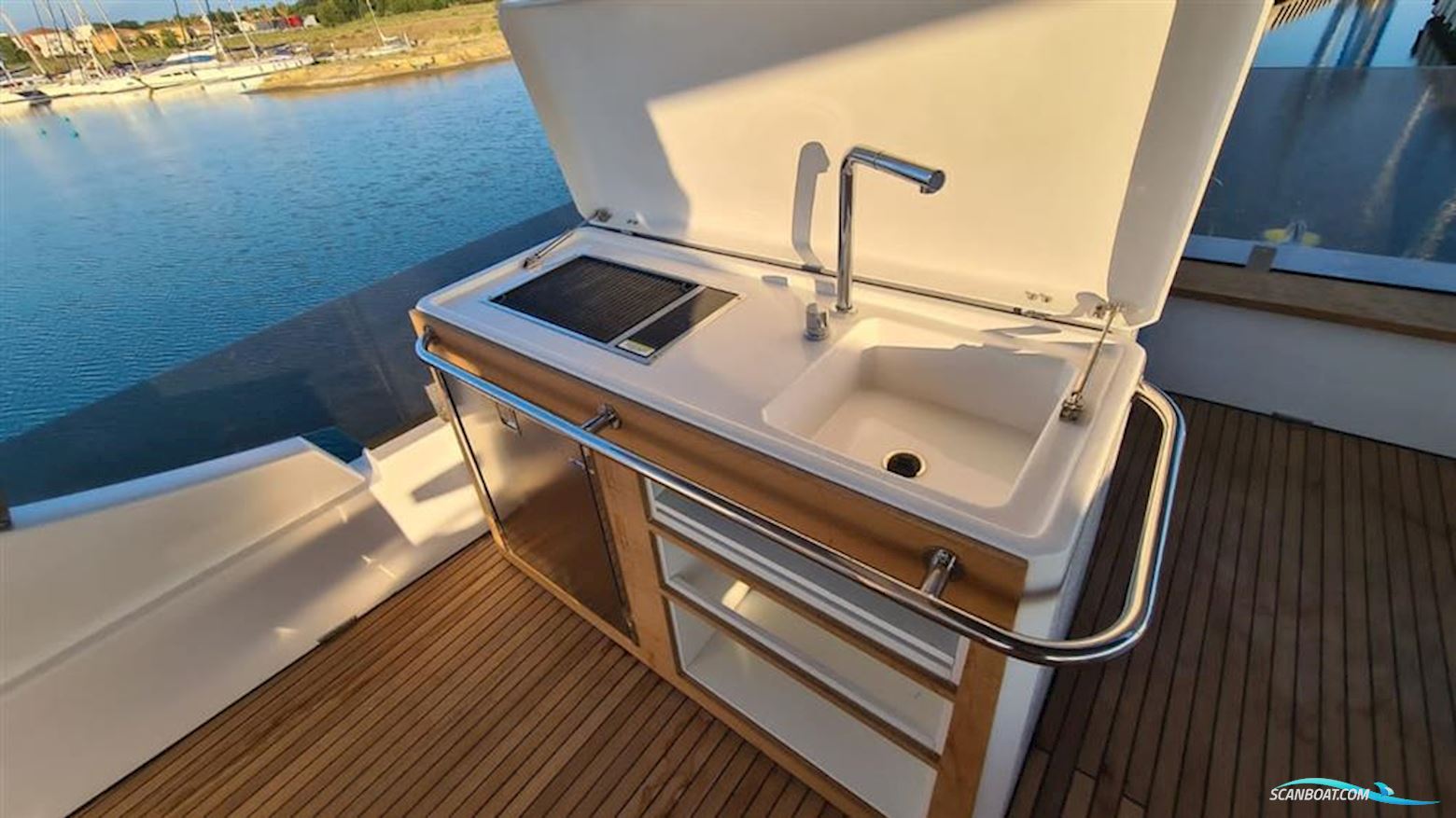 AVENTURA CATAMARANS 56