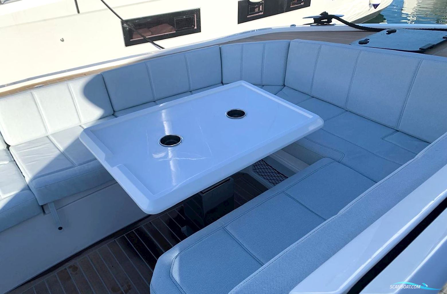Aventura Yachts 38 Sc