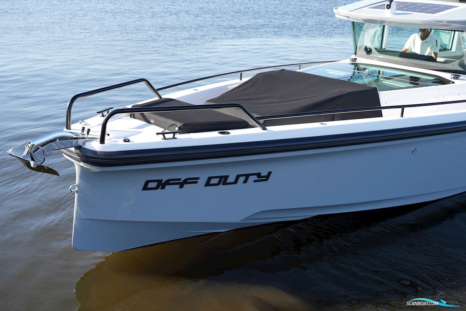 Axopar  37 XC Cross Cabin Mediterrana Edition