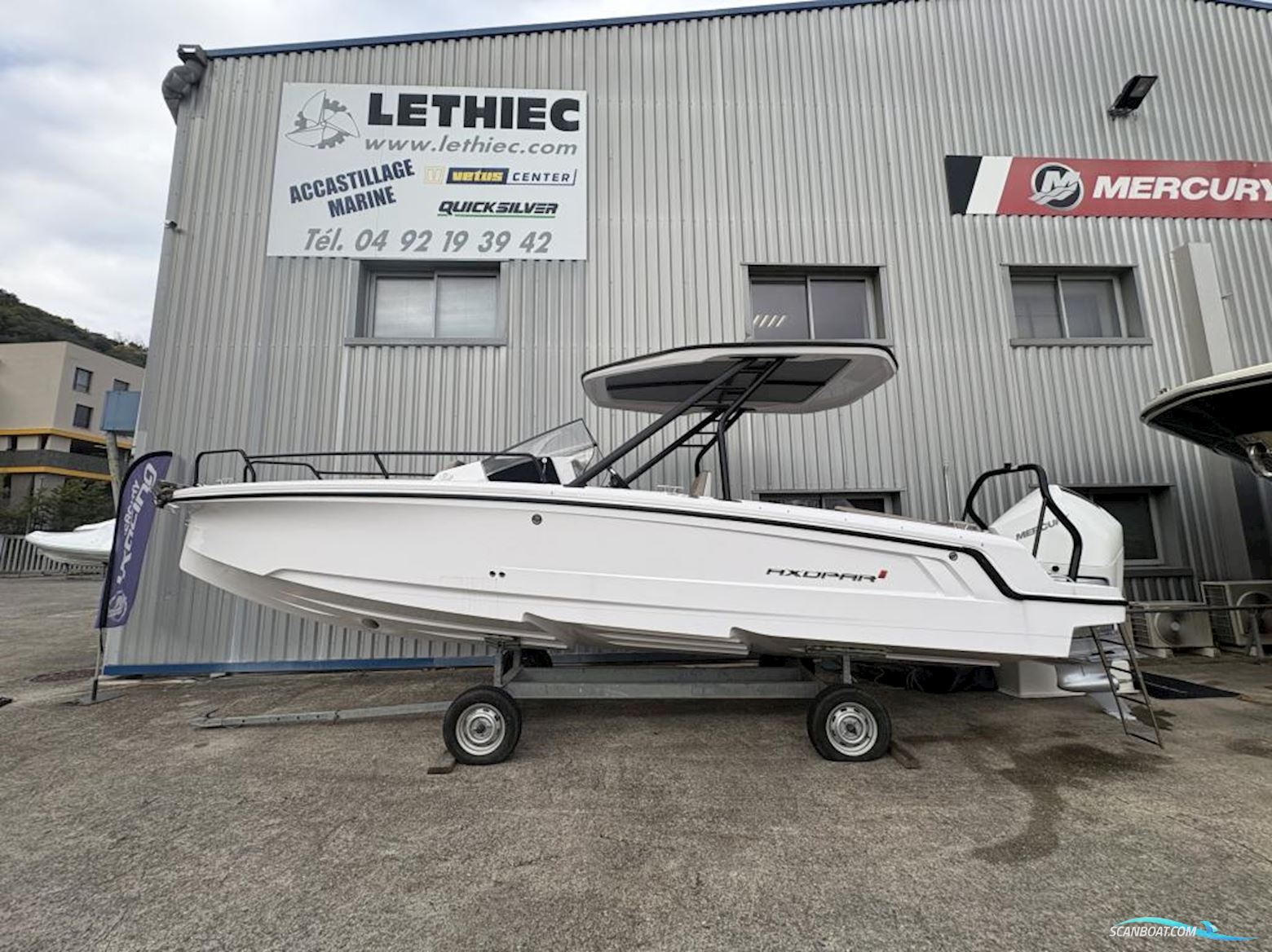 AXOPAR 25 Cross Top Motorboten , met Mercury motor, France