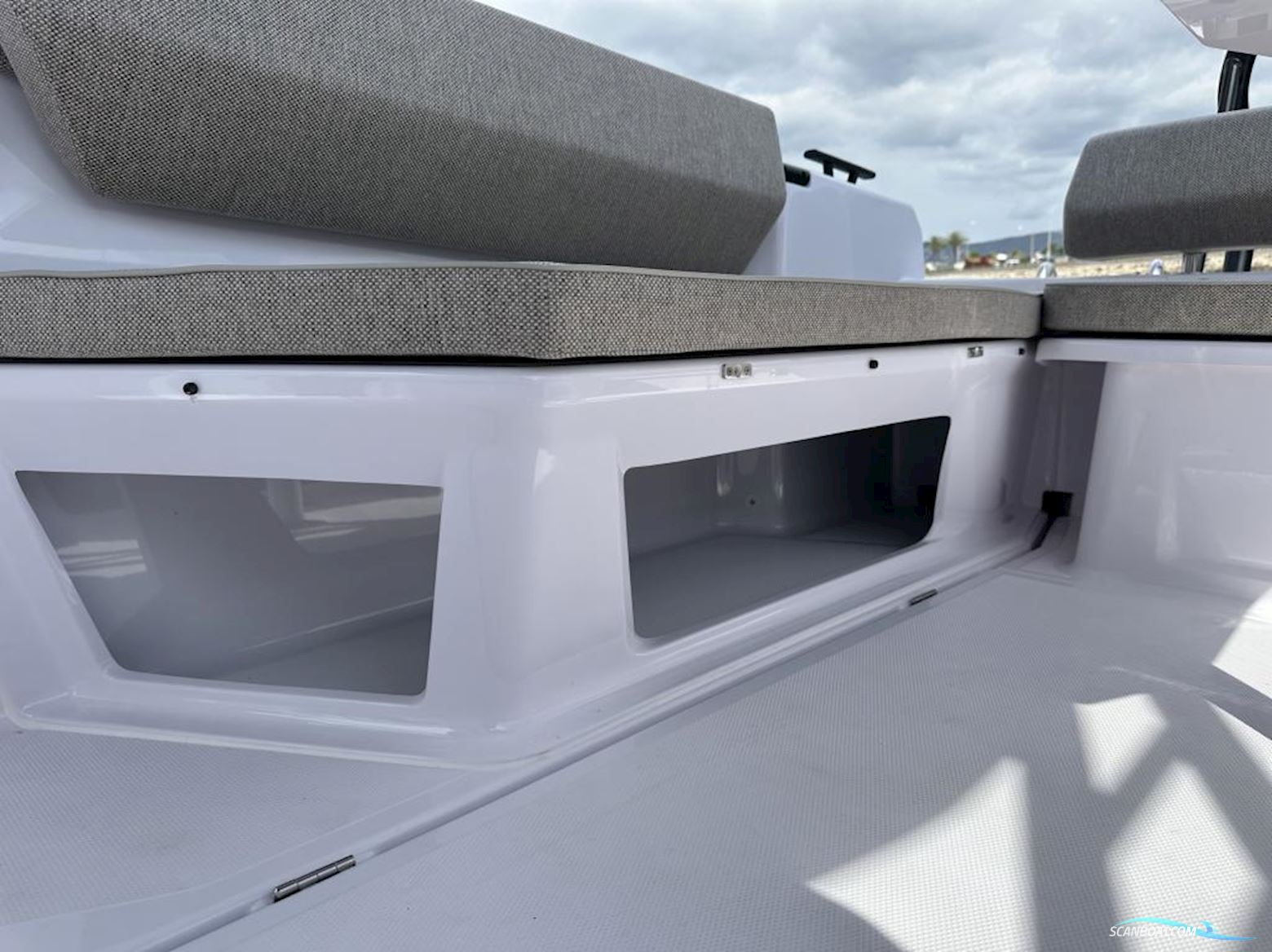 AXOPAR 25 Cross-Top