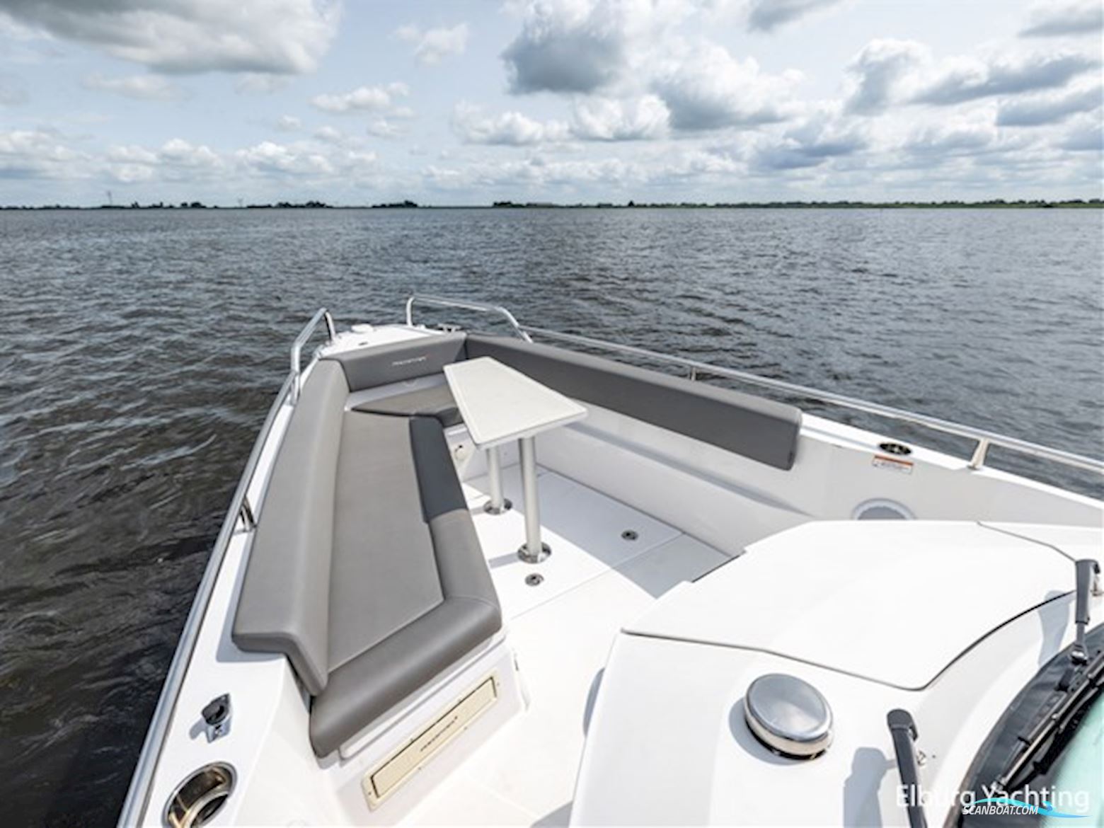 Axopar 28 - Open