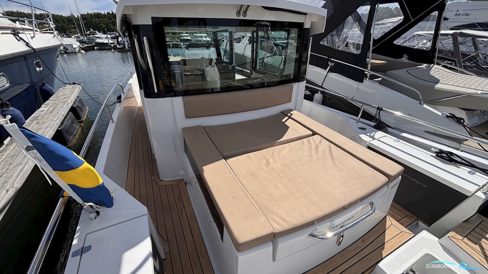 Axopar 28 Aft Cabin