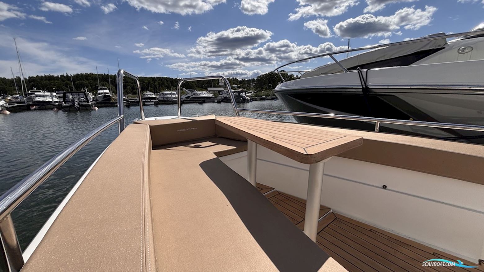 Axopar 28 Aft Cabin